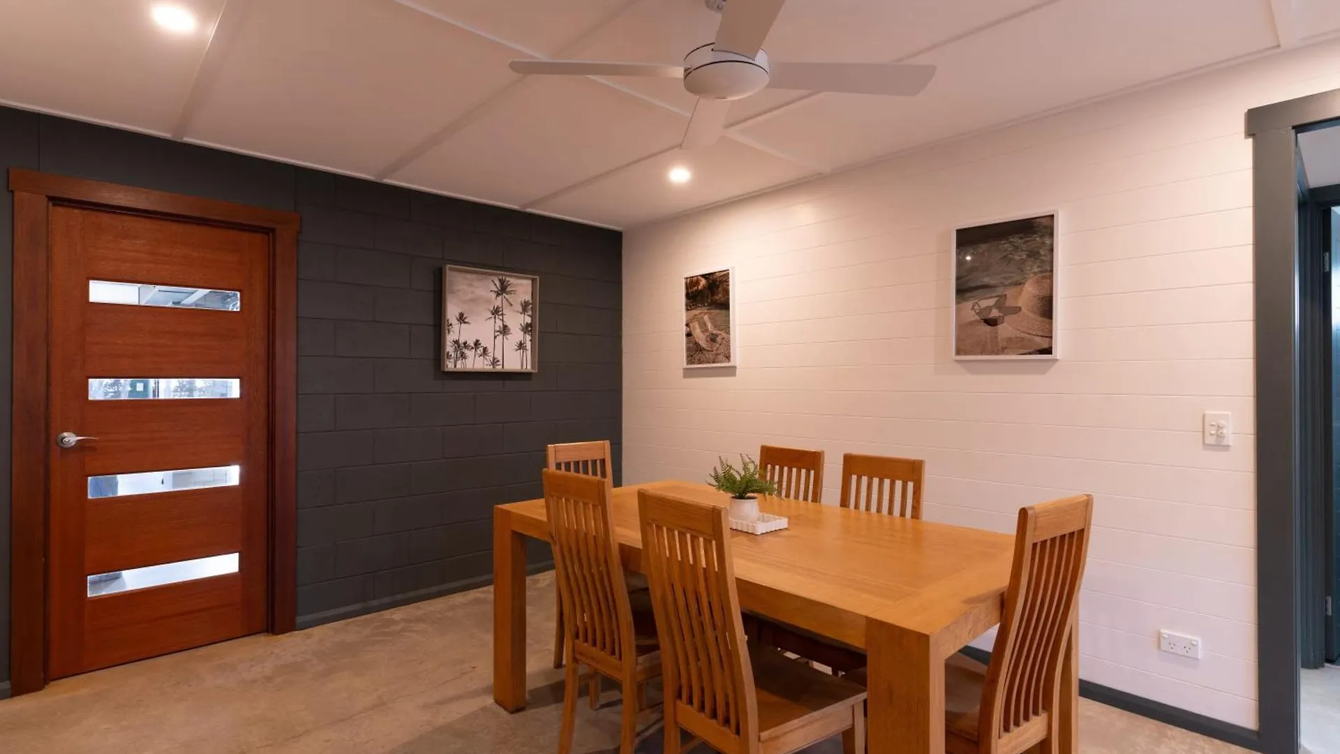 Malakai Beach House Caloundra Holiday home