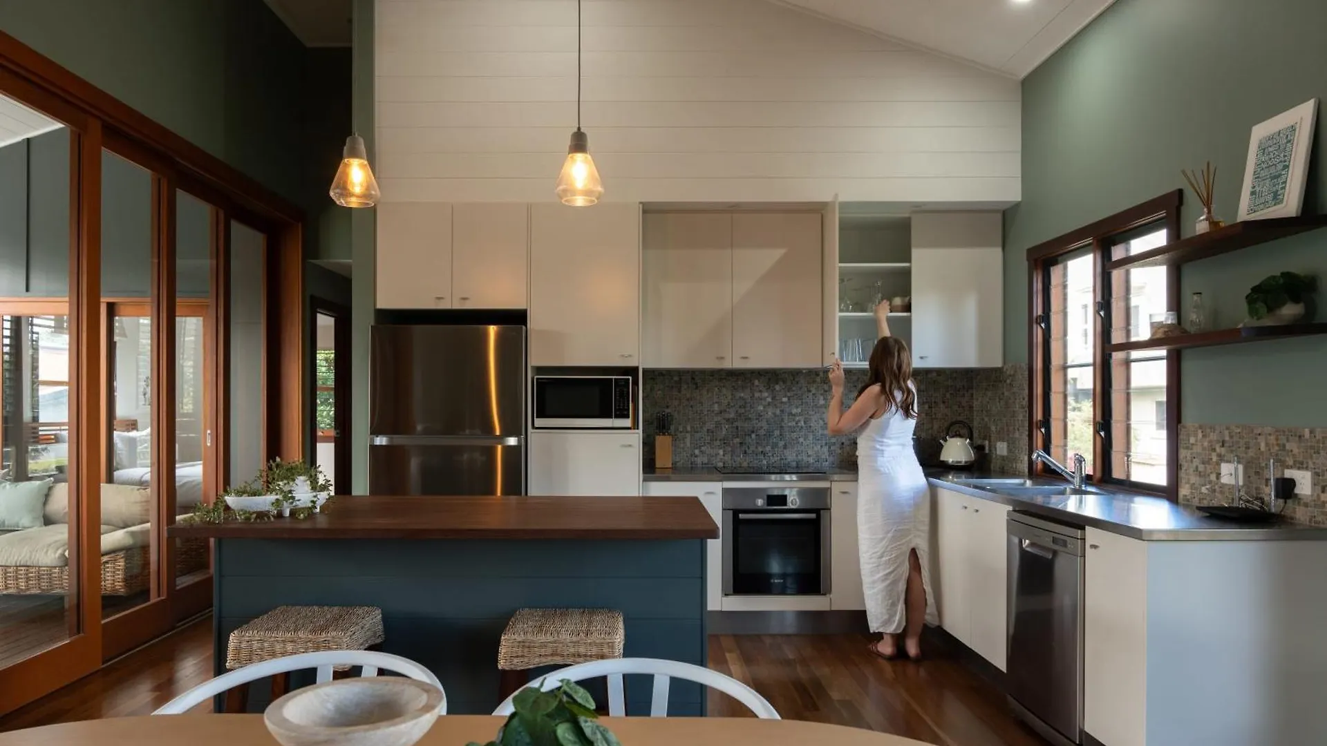 Malakai Beach House Caloundra Holiday home