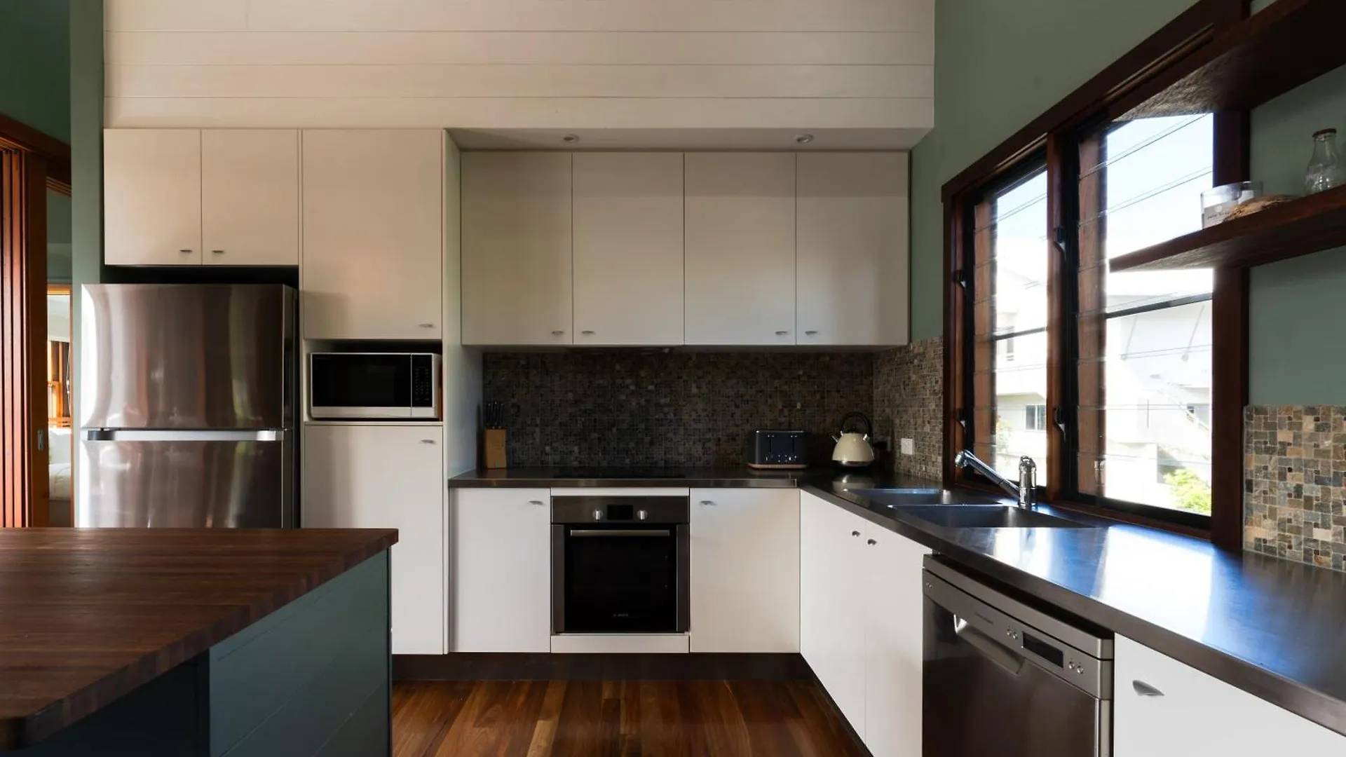 Malakai Beach House Caloundra 0*,